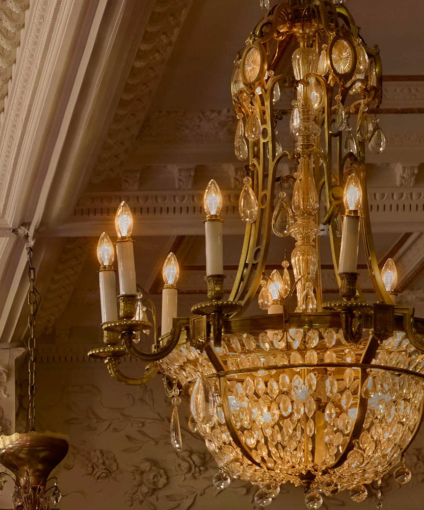 grand-divan-simpsons-in-the-strand-detail-5