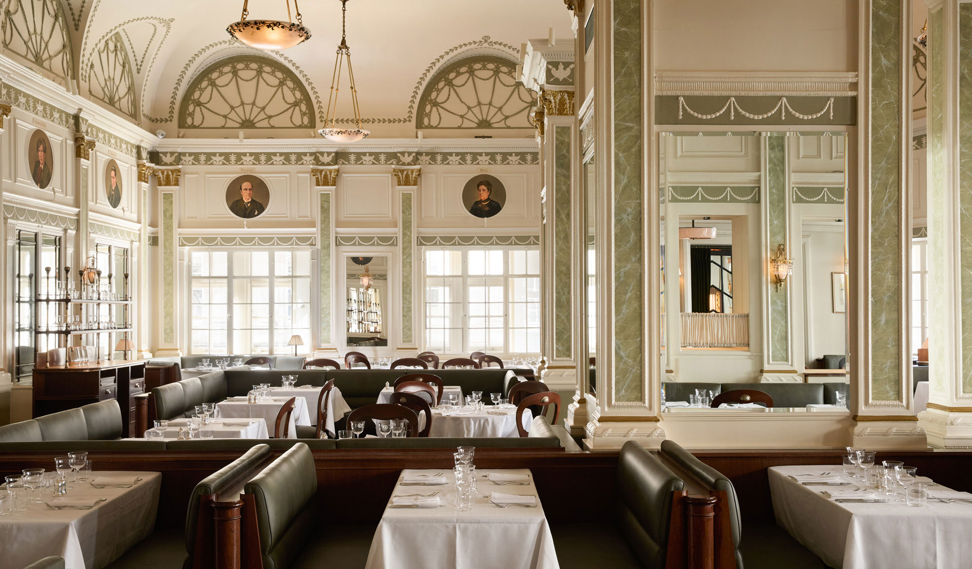 Simpson's in the Strand Romano's